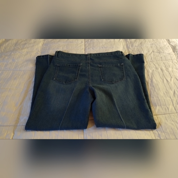 Women's Style &Co Jeans - Picture 3 of 4